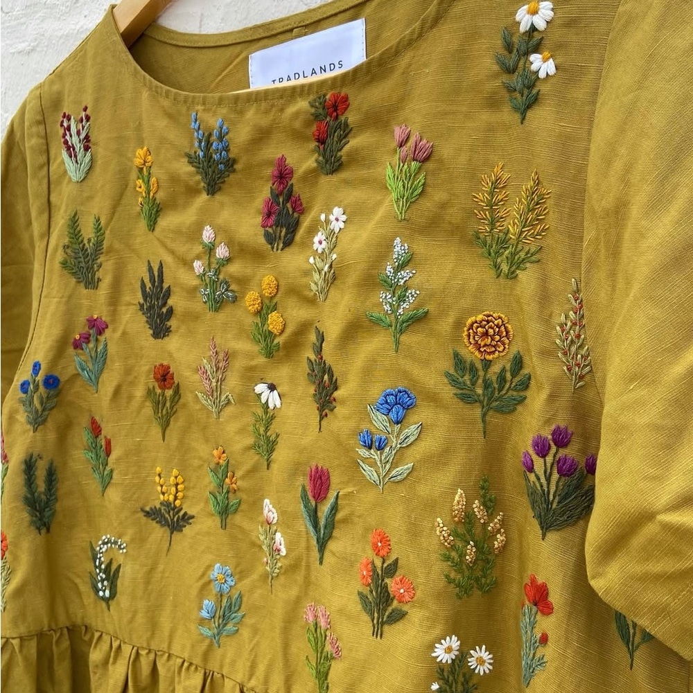 Hand-Embroidered Tradlands Nico Dress | XS - Picture 3 of 10